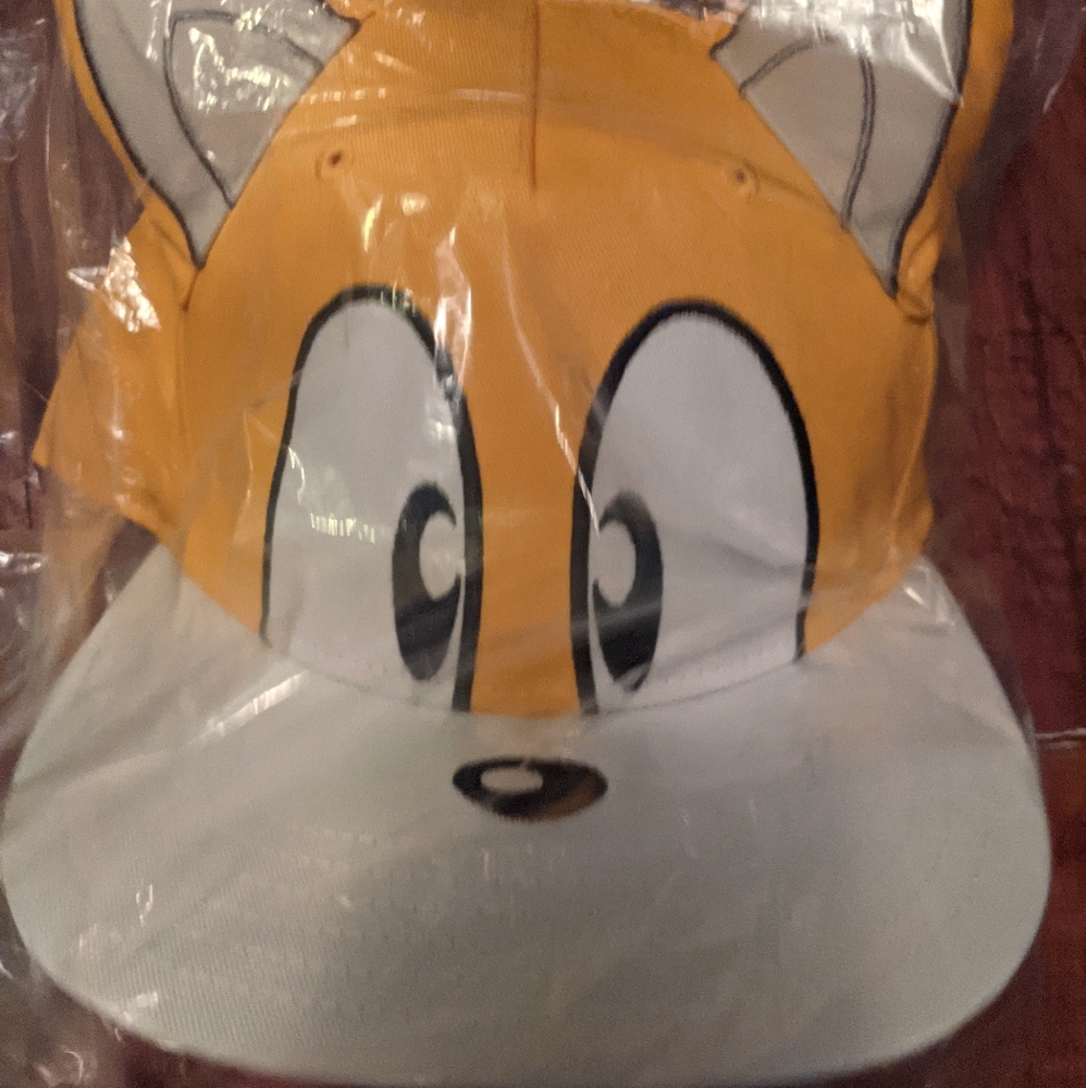 Tails hat